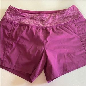 Lululemon Shorts, size 6